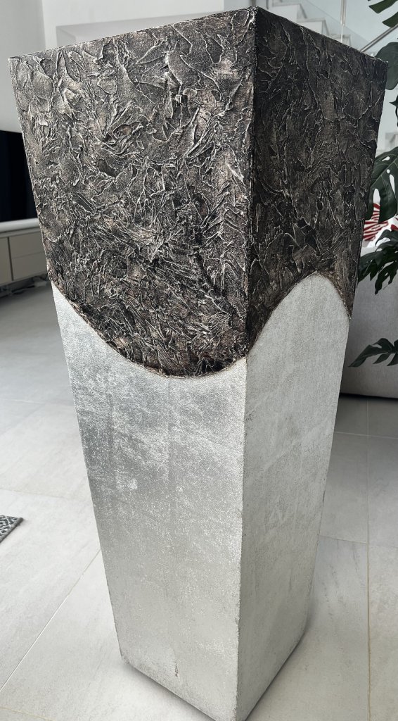 Grosser Übertopf für Pflanzen