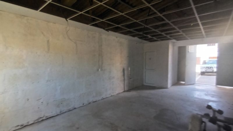 Plot in a central location with a large storage room in Es LLombards --- S 13