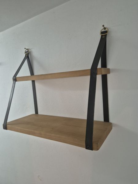 Hanging shelf