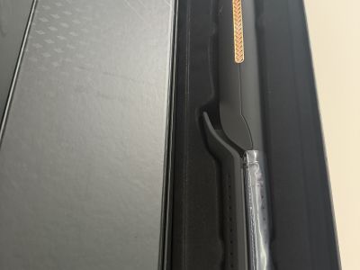 Hair Straightener/Glätteisen abzugeben