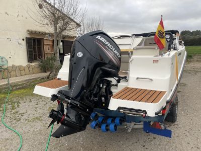 Shared ownership motorboat Quicksilver 470 Cabin, 100 HP with trailer in Cala Murada