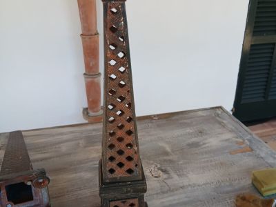 Handbemalte indische Holz & Ton und Dhocra-Bronce-Figuren