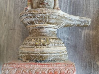 Handbemalte indische Holz & Ton und Dhocra-Bronce-Figuren