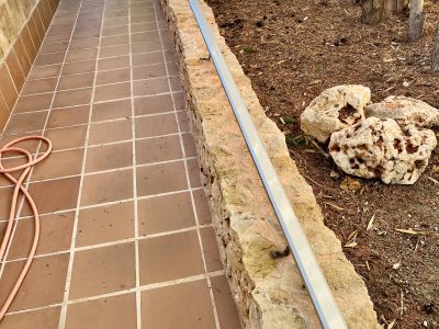 Handlauf Treppengeländer aus Alu, 6,04 m lang, 6 cm breit (un pretil / a handrail)