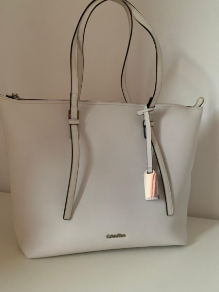 Handbag Celvin Klein, white, like new