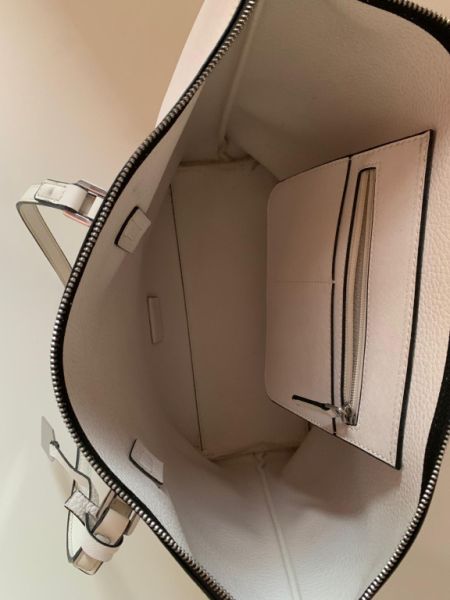 Handbag Celvin Klein, white, like new