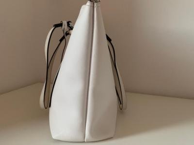 Handbag Celvin Klein, white, like new