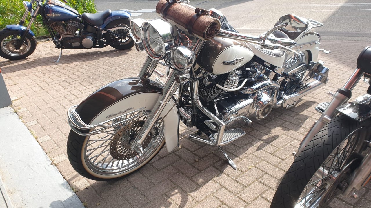 HARLY - DAVIDSON