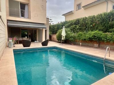Casa en Puig de Ros con piscina