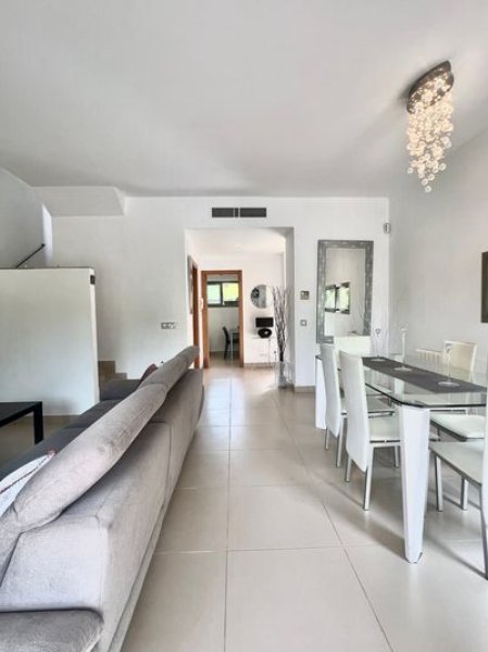 Casa en Puig de Ros con piscina