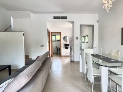 Casa en Puig de Ros con piscina