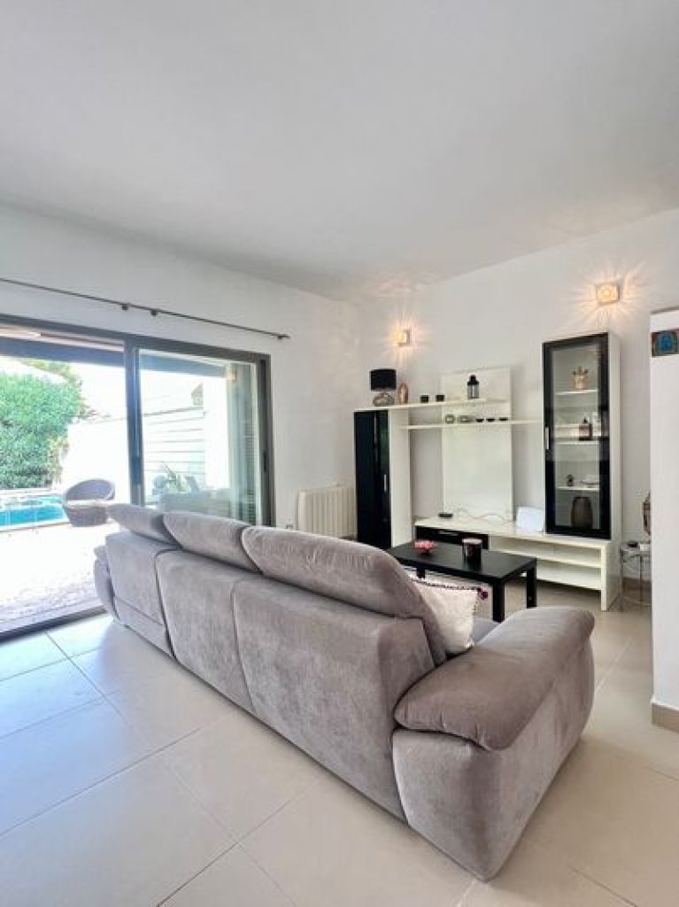 Casa en Puig de Ros con piscina