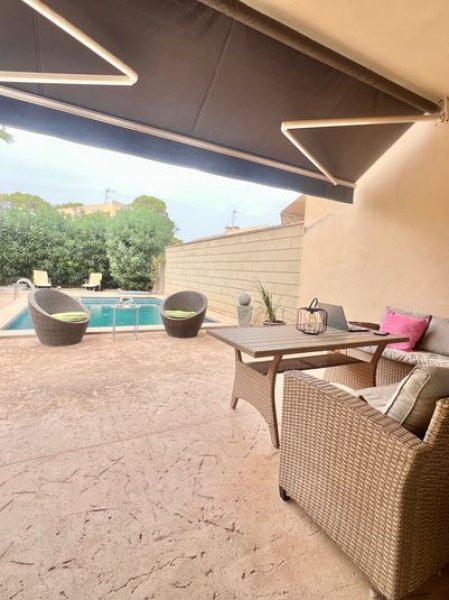 Casa en Puig de Ros con piscina