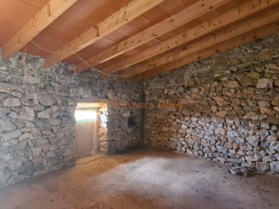 Haus zum Verkauf in einer sehr ruhigen Gegend 4 km von Sant Llorenç entfernt