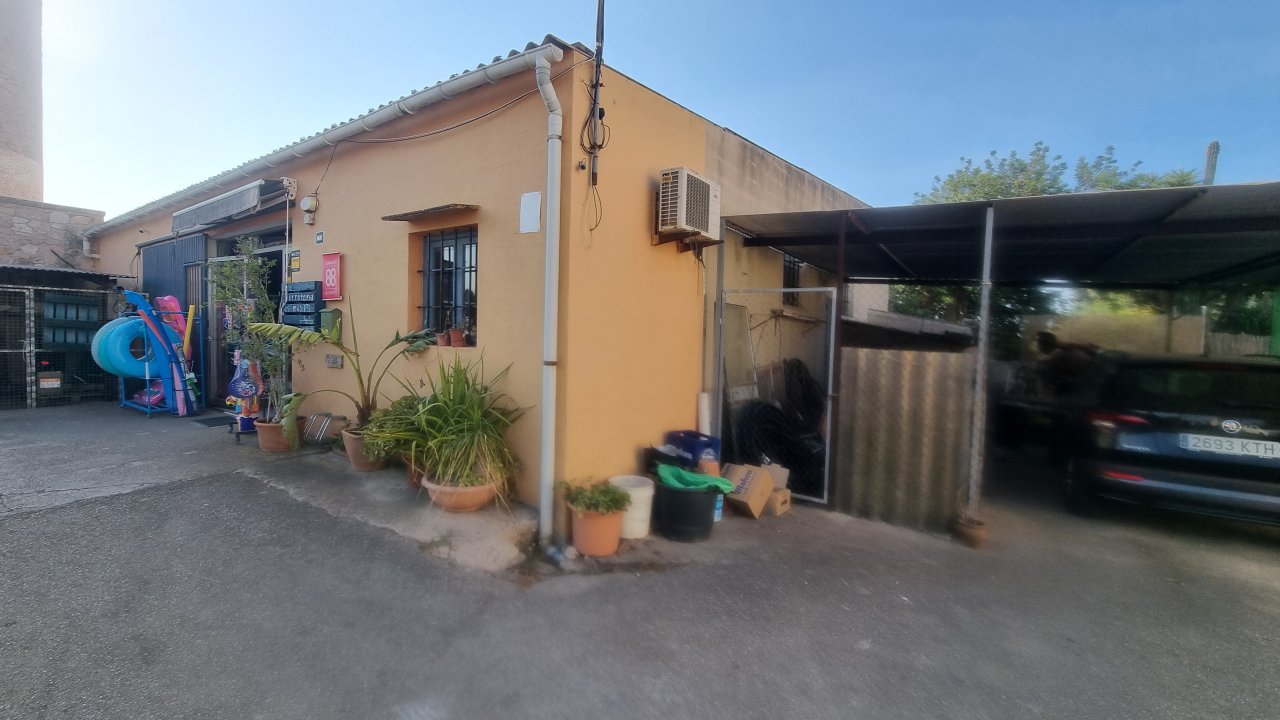 Tienda de artículos del hogar en venta - con o sin Traspaso --- Ses Salines _ L 01
