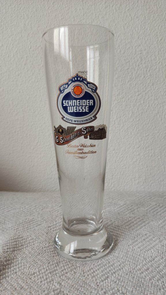 Hefeweizen glasses