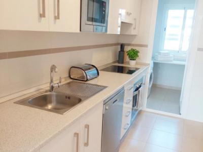 Bright, very nice apartment with communal pool