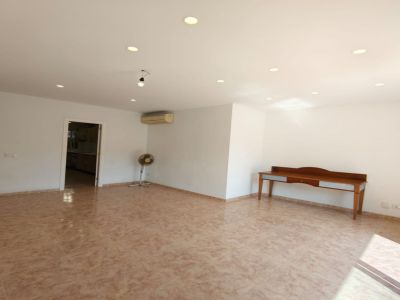 Luminoso y espacioso apartamento con terraza y patio en Porto Christo -- AP 113 KN
