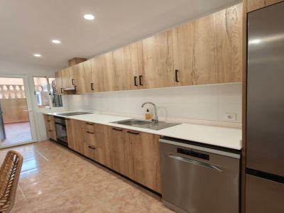 Luminoso y espacioso apartamento con terraza y patio en Porto Christo -- AP 113 KN