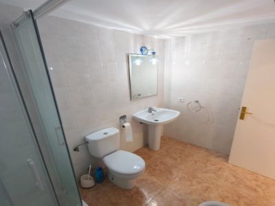 Luminoso y espacioso apartamento con terraza y patio en Porto Christo -- AP 113 KN