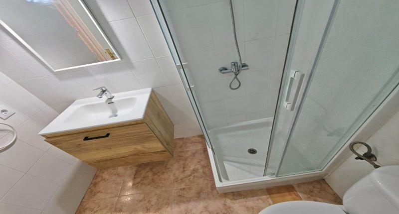 Luminoso y espacioso apartamento con terraza y patio en Porto Christo -- AP 113 KN