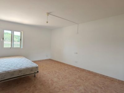 Luminoso y espacioso apartamento con terraza y patio en Porto Christo -- AP 113 KN