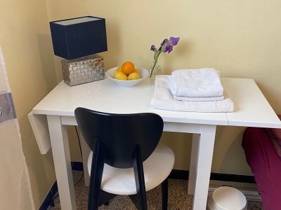 Helles und gemütliches Zimmer zur Miete in der Nähe von Monti-Sion