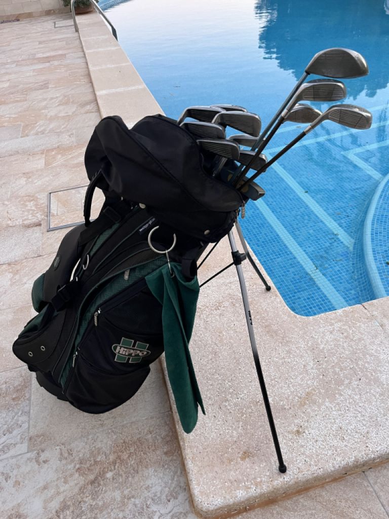 Herren Golfset mit Schlägersatz z.t. Callaway und Bällen