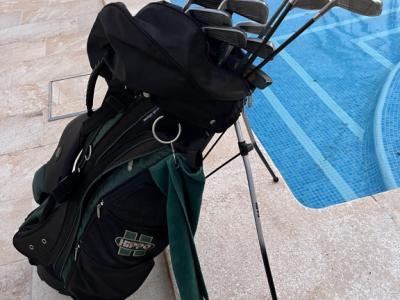 Herren Golfset mit Schlägersatz z.t. Callaway und Bällen