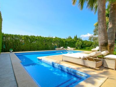 Herrliche Villa mit Pool