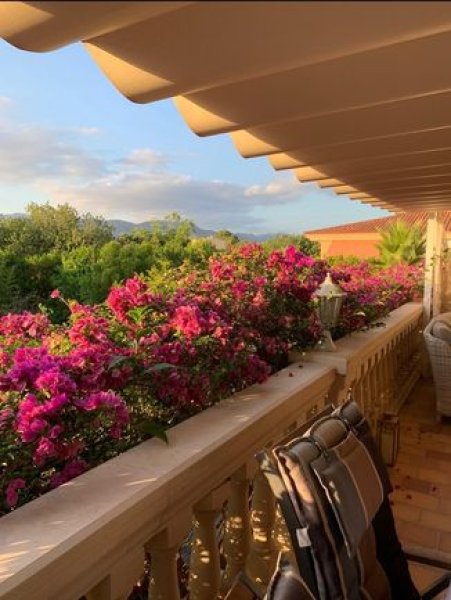 Herrliche Villa mit Pool