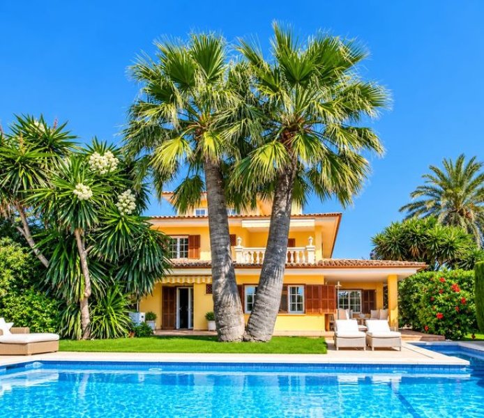 Herrliche Villa mit Pool