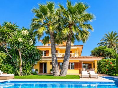 Herrliche Villa mit Pool