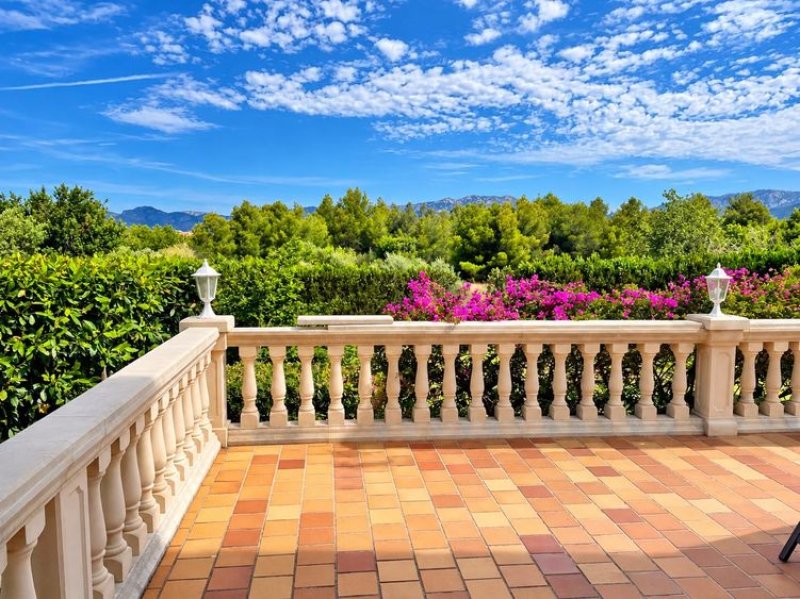 Herrliche Villa mit Pool