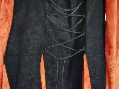 Hexen Outfit: Kleid, Hut & Netzhandschuhe