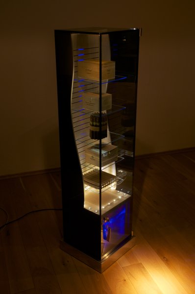 High End Humidor Glasschrank. Handmade in Germany