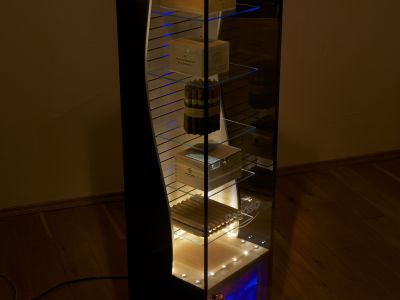 High End Humidor Glasschrank. Handmade in Germany