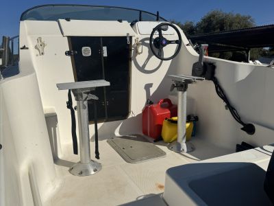 Hille Coaster 530 Motorboot Standort Mallorca Kajüte
