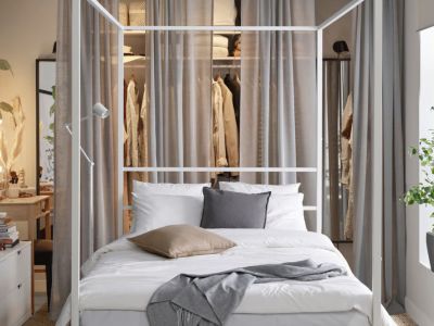 Himmelbett / Bett inkl Matratze und Lattenrost