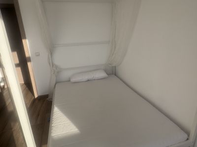 Himmelbett / Bett inkl Matratze und Lattenrost