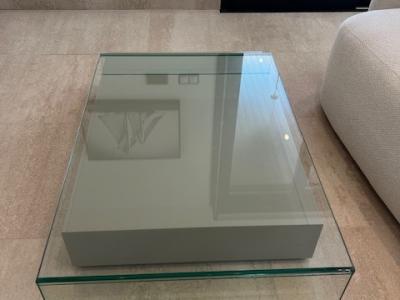 Hochwertiger Couchtisch