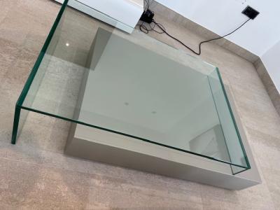 Hochwertiger Couchtisch