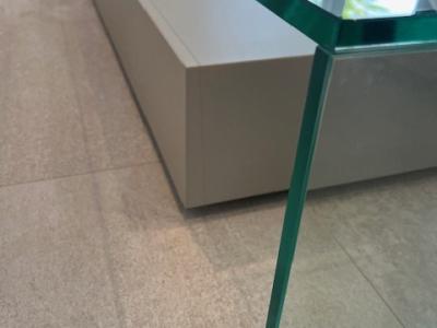 Hochwertiger Couchtisch