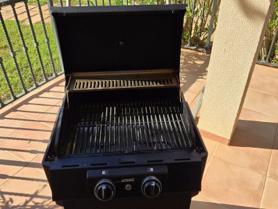 Hochwertiger Enders eCRAVE 2 Elektrogrill inkl. Wetterschutzhülle in Cala Millor