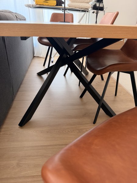 Mesa de comedor de alta calidad + 4 sillas