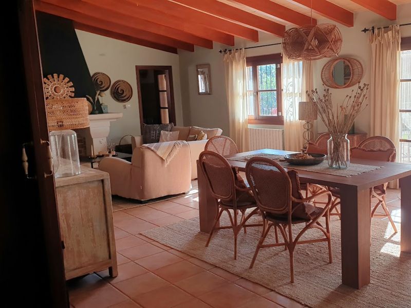 Hochwertiger Holztisch 200x100 + 5 Denzzo Korbstühle zu verkaufen TOP ZUSTAND