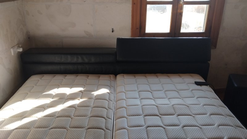 Hochwertiges Designbett