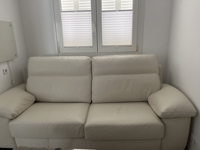 Hochwertiges Ledersofa , sehr gut erhalten