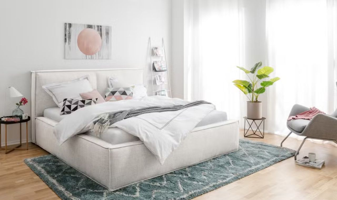 Hochwertiges Polsterbett (160 × 200 cm) inklusive Lattenrost