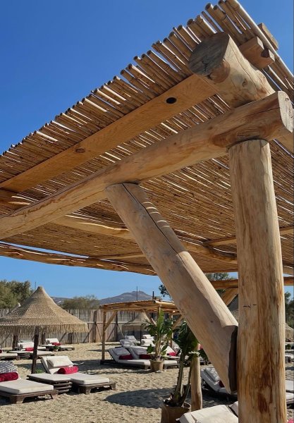 Wooden porches and pergolas
